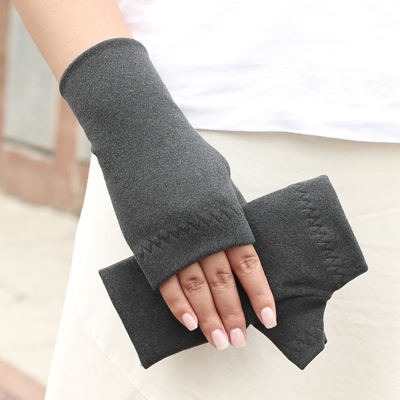Street Fashion Gloves - Winter Outdoor Sports Warm Half Finger
